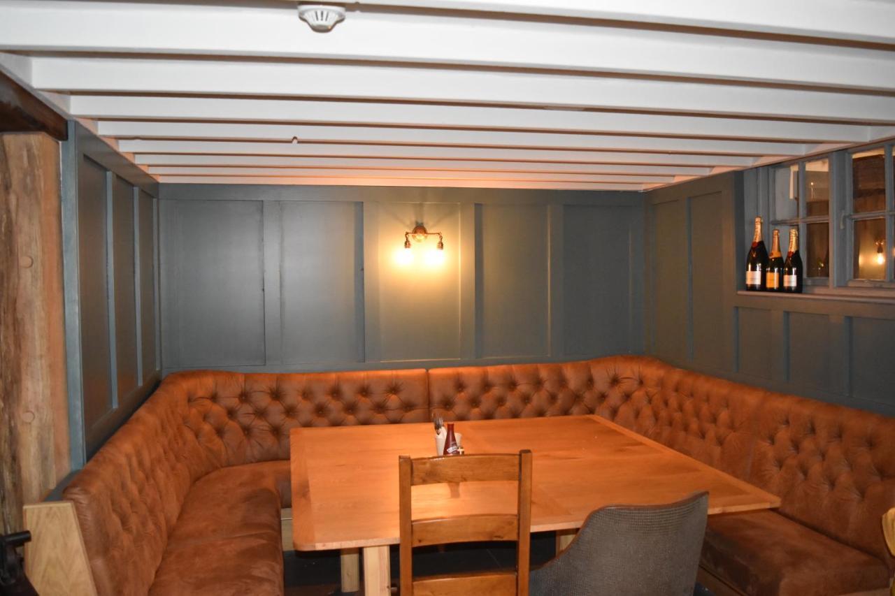 Three Horseshoes Country Inn Barry Eksteriør billede